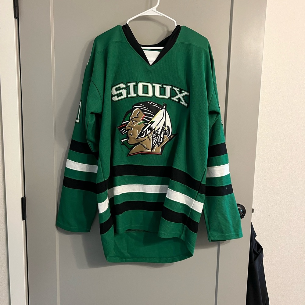 Zach Parise North Dakota Sioux Hockey Jersey